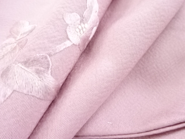  未使用品　蘇州刺繍草の実模様一ツ紋色無地着物